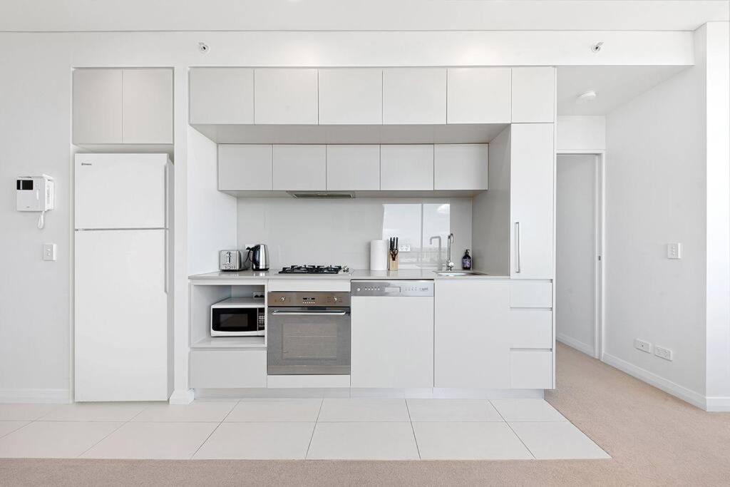 Skyview Comfy Apt In Centre Of Burwood Apartment *